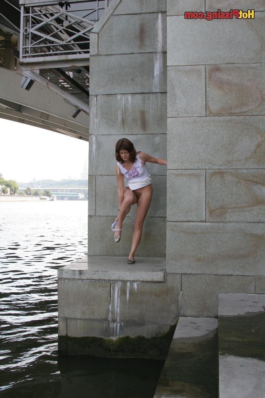 15P She had no choice except hot pissing under the bridge into the river