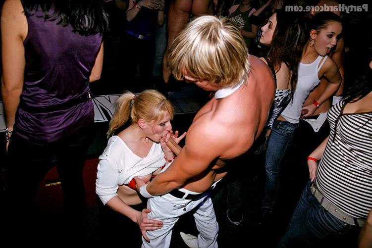16P Horny nasty girls hardcore orgy sex party