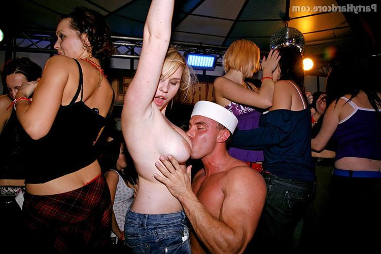 16P Horny nasty girls hardcore orgy sex party
