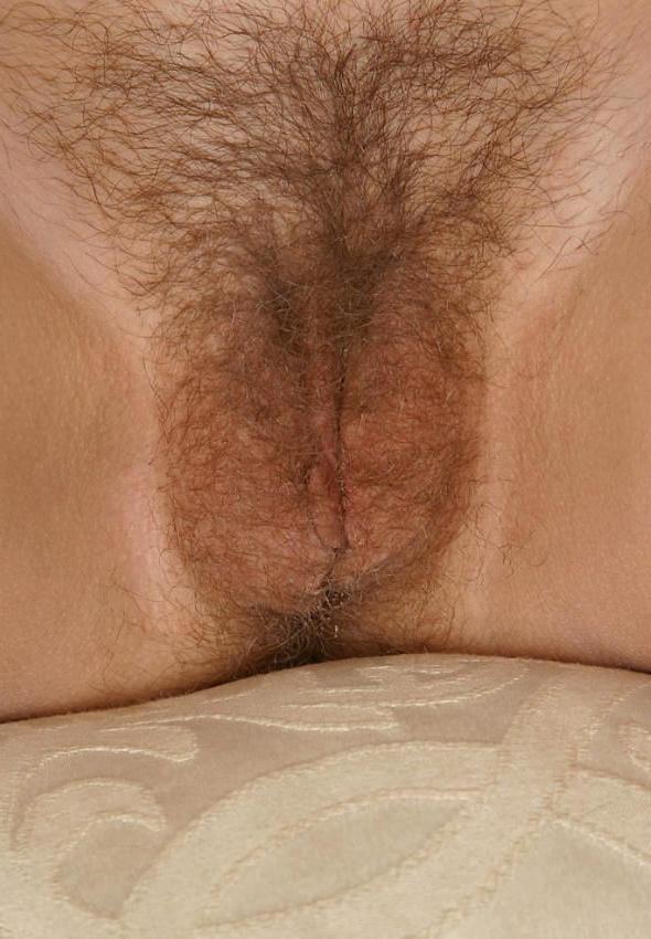 15P Blue eyed beauty with hairy pussy