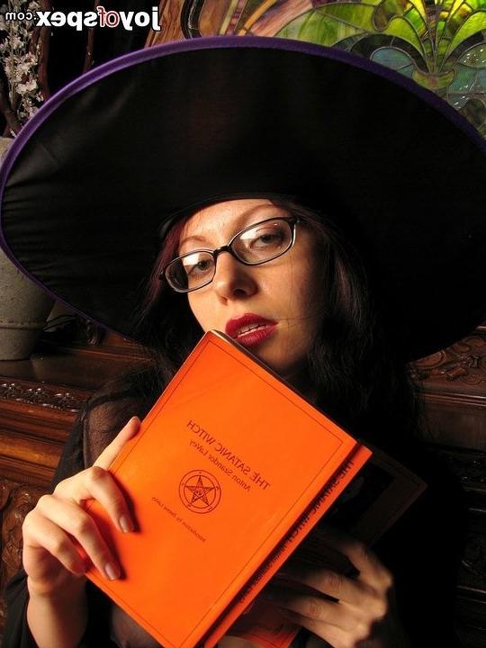 16P Naked Treats From Halloween Witch Wearing Glasses