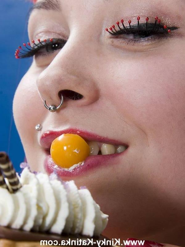 16P Latex girl gets messy with food