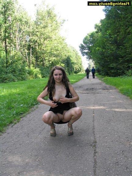16P Girl flashing her pussy in public