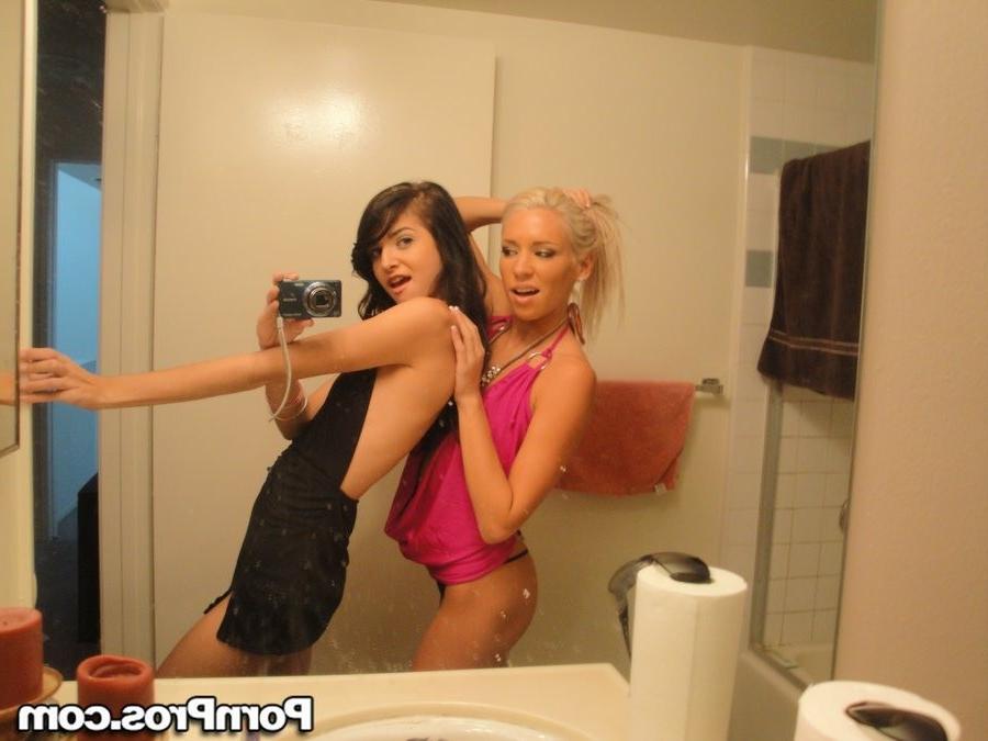 16P Teen girlfriends licking pussy and doing a guy