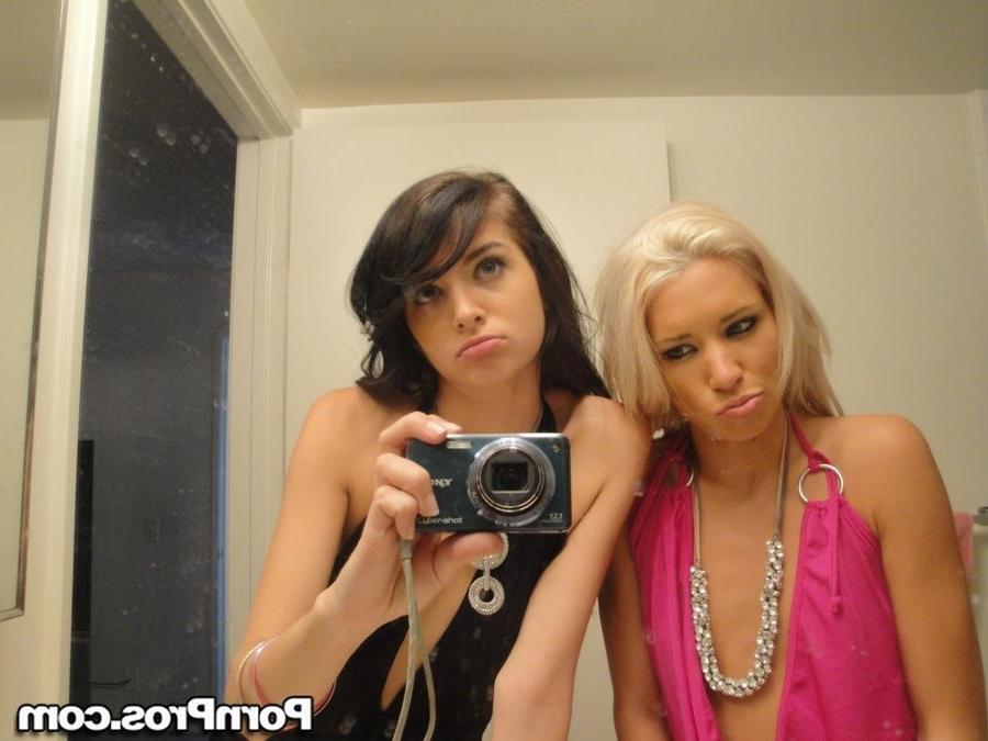 16P Teen girlfriends licking pussy and doing a guy