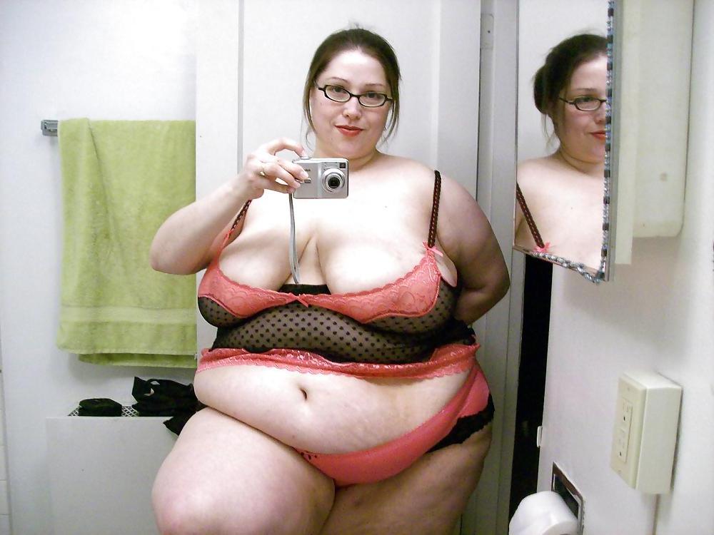 12P SSBBW Self Pics