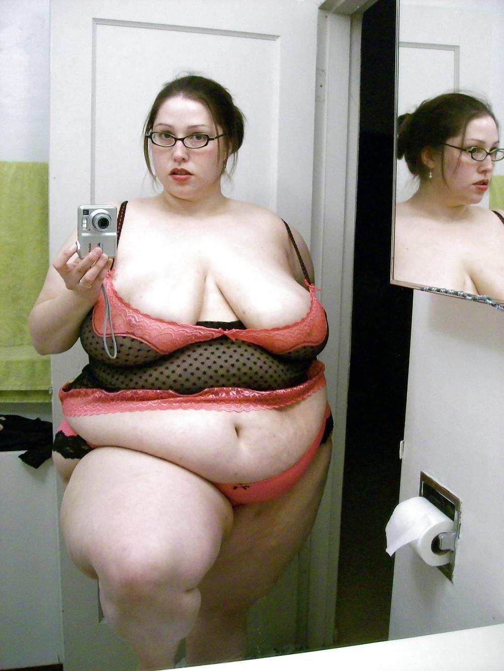 12P SSBBW Self Pics