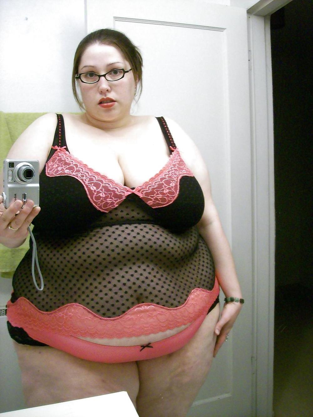 12P SSBBW Self Pics