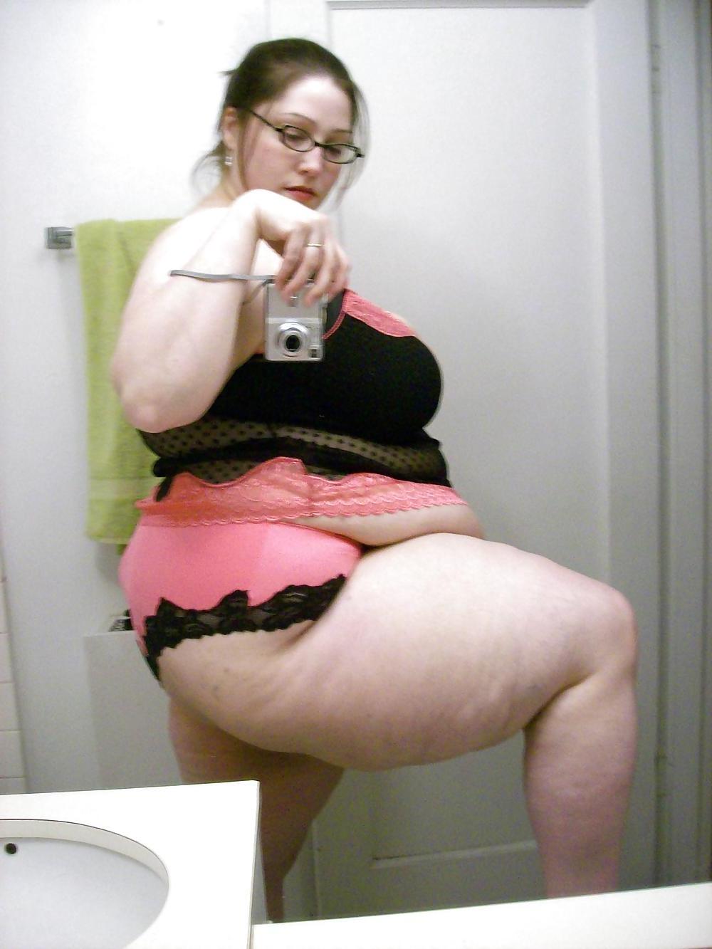 12P SSBBW Self Pics