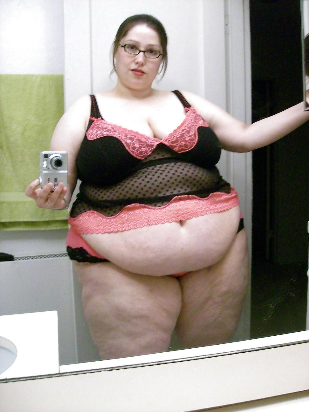 12P SSBBW Self Pics