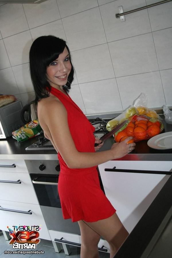 8P Hot orgy at the kitchen