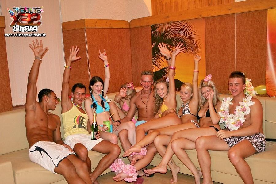 8P Girls get really naughty