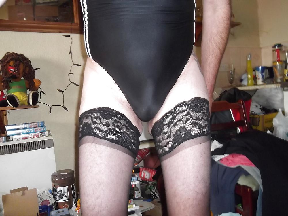 11P Well hung and hard