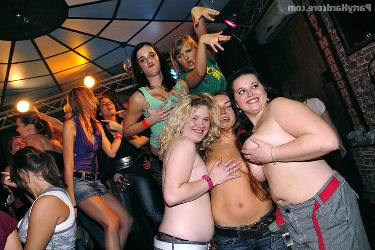 16P Horny cute drunk babes hardcore sex party