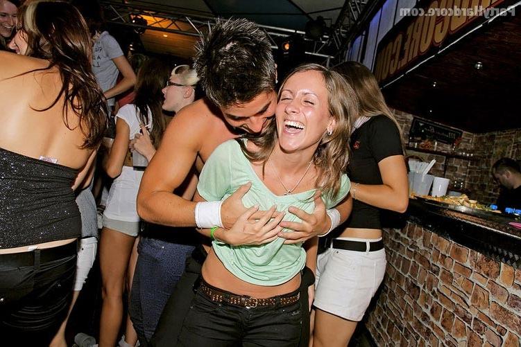 16P Horny drunk hotties hardcore sex  party