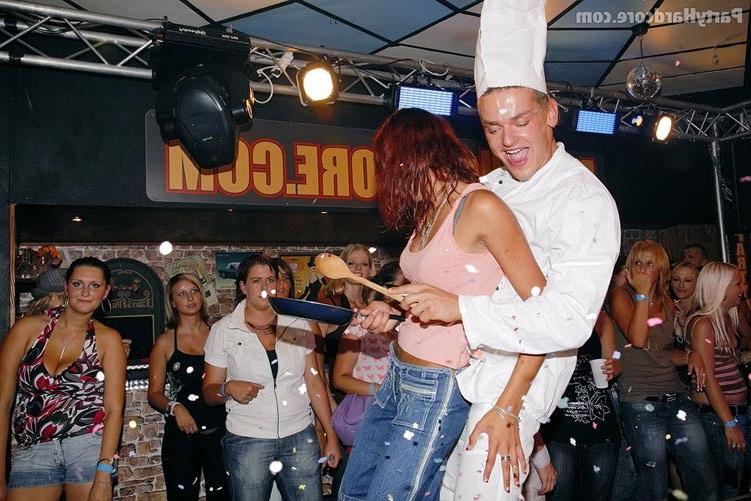 16P Horny crazy blonde chicks hardcore party