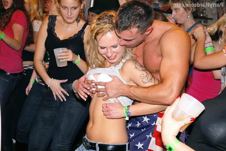 16P Horny hot drunk hotties fucking at party