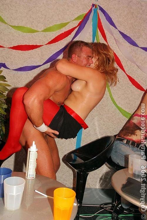 16P Drunk horny people hardcore group party