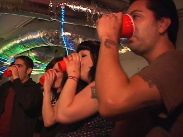 16P A whole lotta fucking going on at college party
