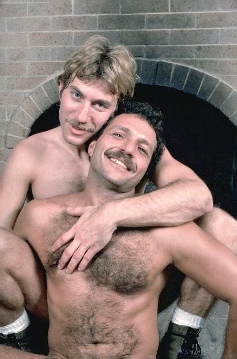 20P Two hairy mature dudes sucking and drilling each other by turn