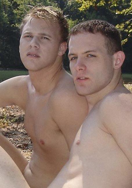 20P Twinks kissing and swimming and rimming and riding on a beach