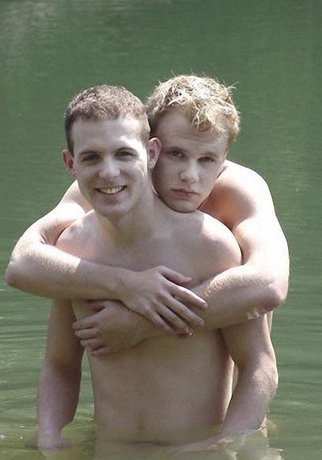 20P Twinks kissing and swimming and rimming and riding on a beach