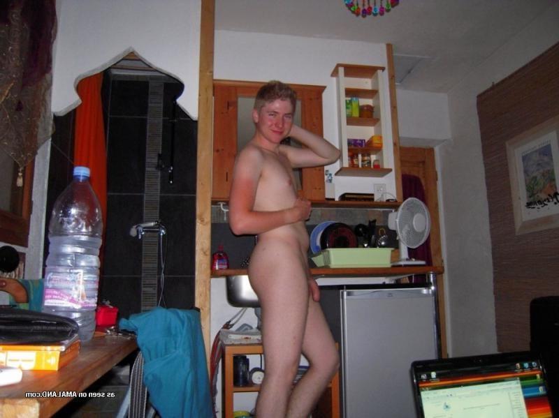 10P Compilation of amateur boyfriends posing for the cam