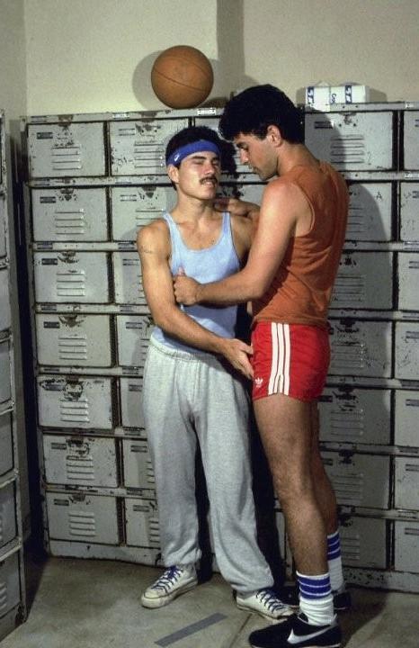 20P Hairy dudes screwing and shooting in a locker room