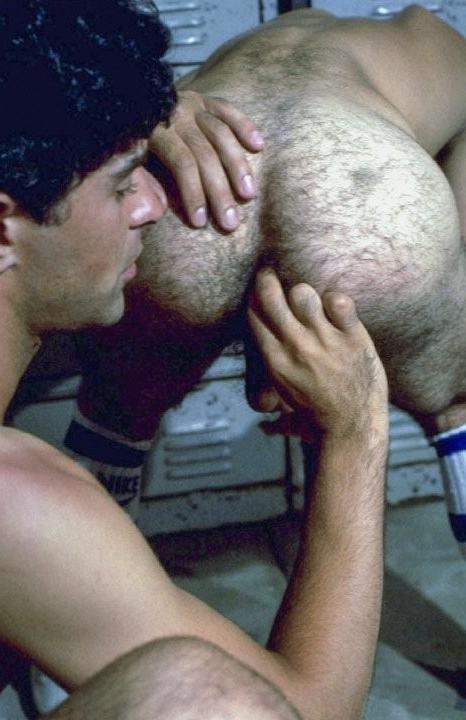 20P Hairy dudes screwing and shooting in a locker room