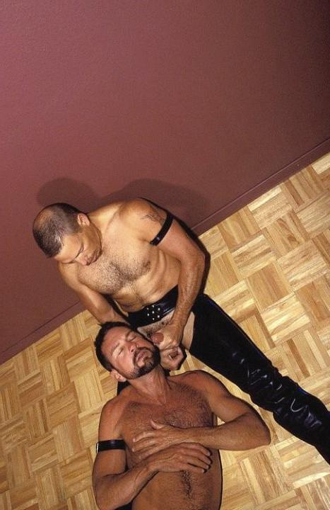 20P Two mature muscle bears sucking and riding and cumming enjoyment