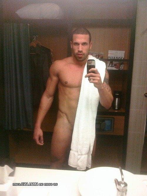10P Compilation of sexy amateur hunks posing for the cam
