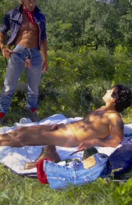 20P Two hairy chested muscles sucking and riding bareback in the raw