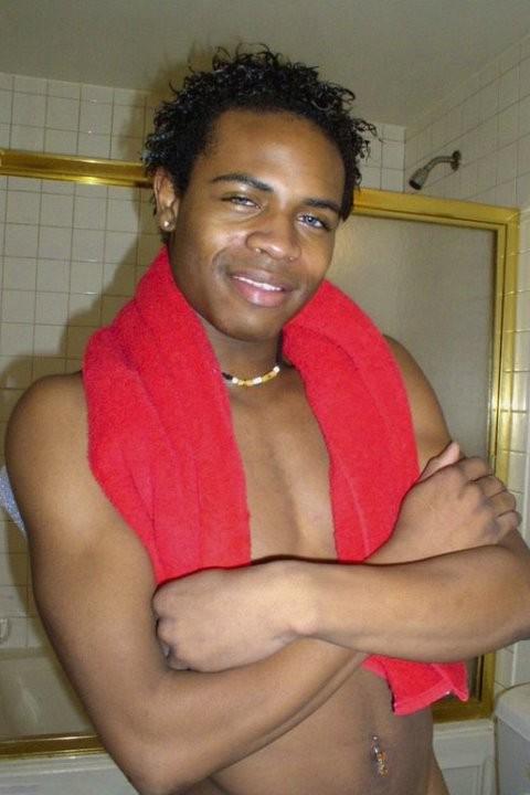 20P Blue eyed gorgeous ebony showering and showing off