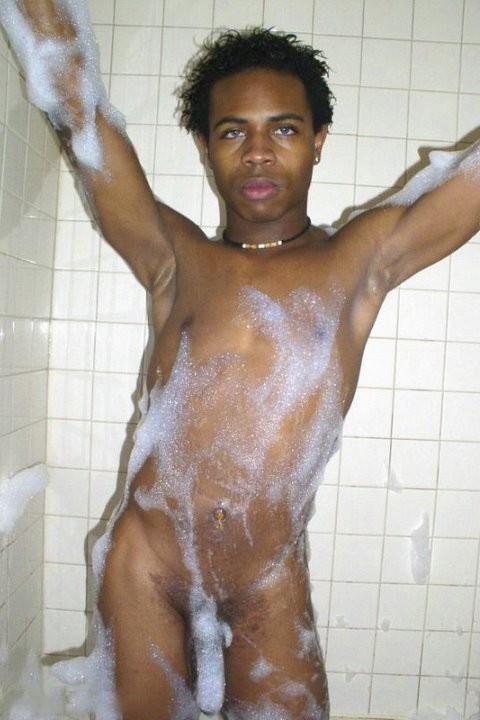 20P Blue eyed gorgeous ebony showering and showing off