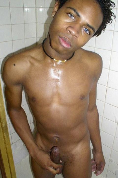 20P Blue eyed gorgeous ebony showering and showing off