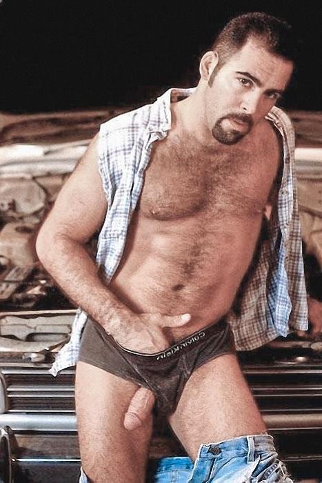 20P Muscle hairy moto mechanics sixty nine sucking deal in a garage