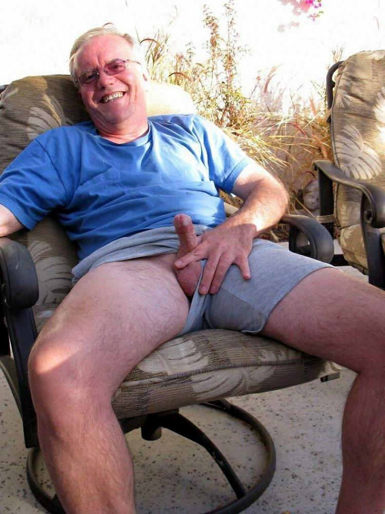15P Hairy bear bfs posing and jerking off cock gallery 15
