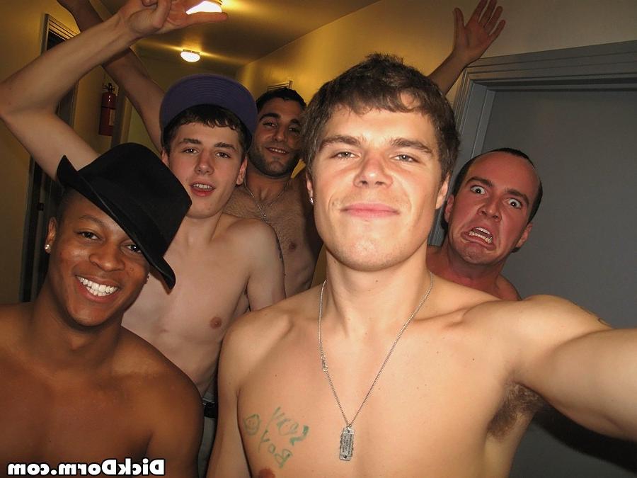 12P College sex party babes fucked and pounded hard real hot amateur pics