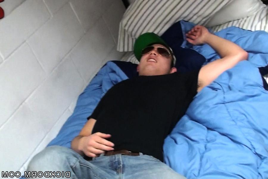 12P Watch these hot fucking college dudes share their assholes in these hot real col