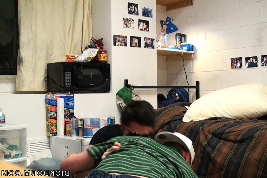 12P Watch these hot fucking college dudes share their assholes in these hot real col