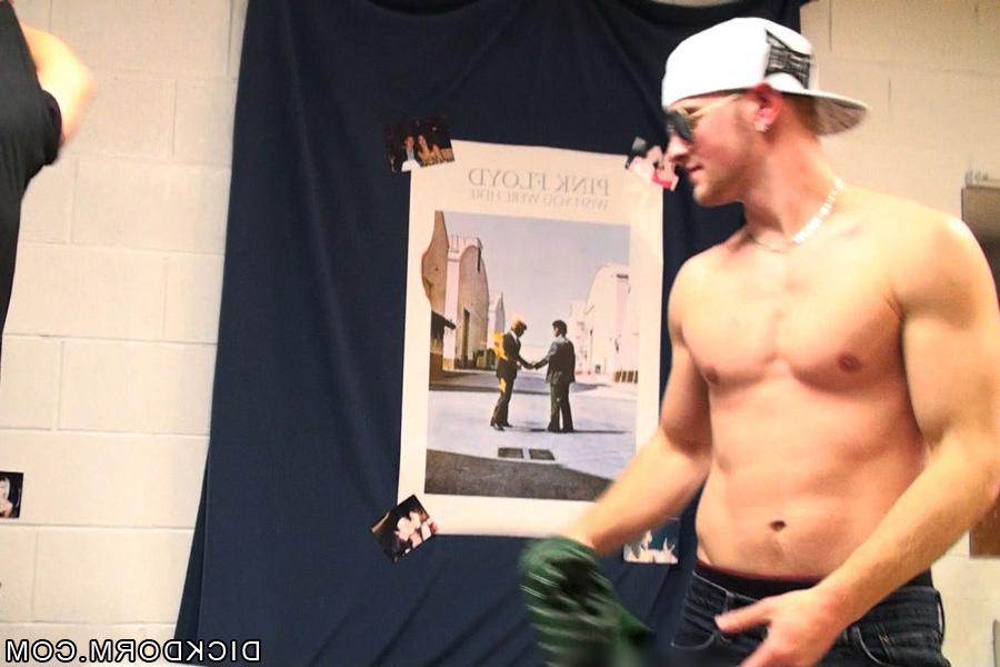 12P Watch these hot fucking college dudes share their assholes in these hot real col