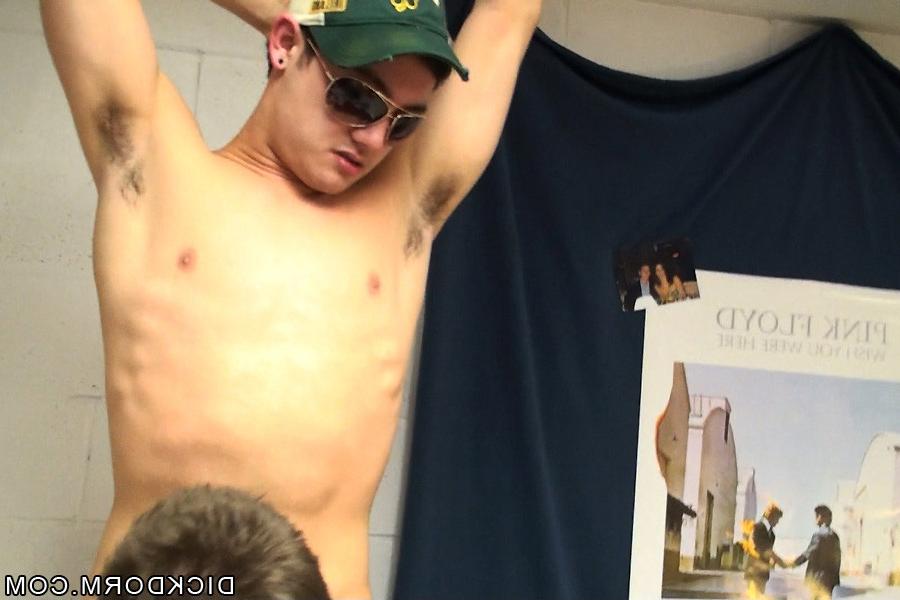 12P Watch these hot fucking college dudes share their assholes in these hot real col
