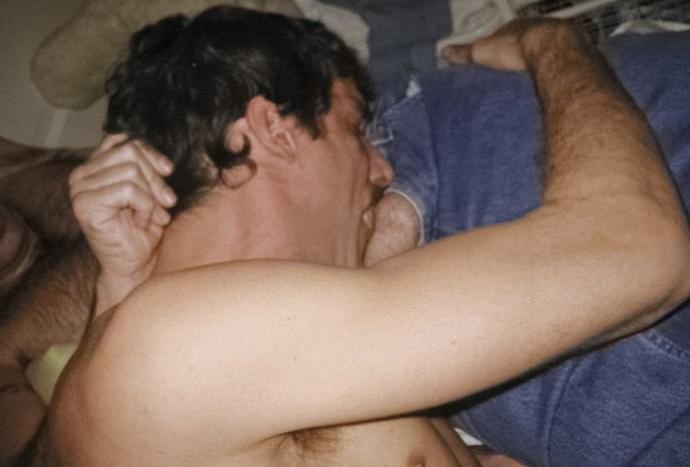 20P Huge cock bear and stud enjoy mutual sweet blowing closeups