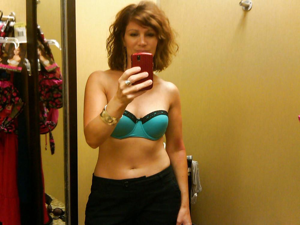 25P Self Shot Milf 2