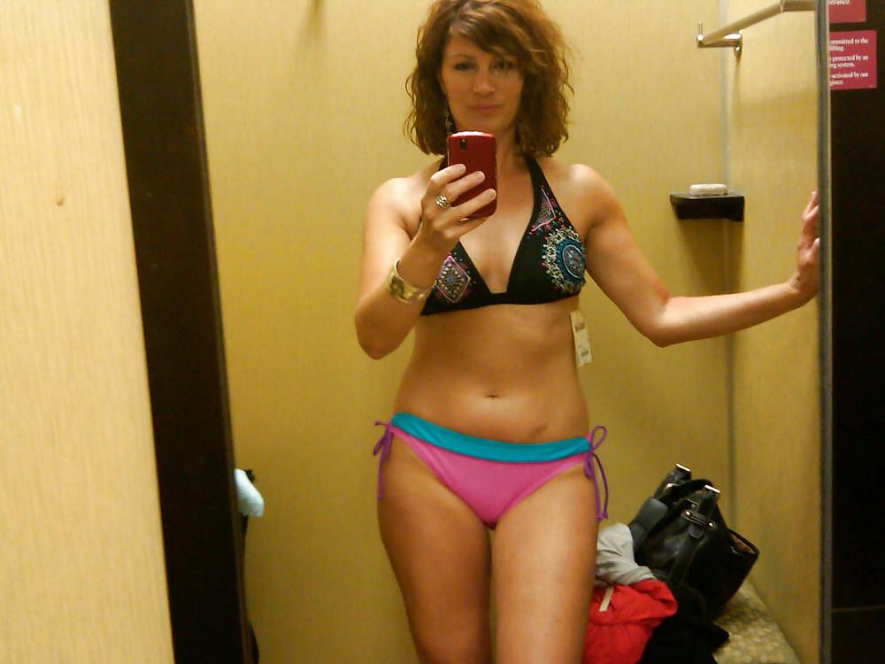 25P Self Shot Milf 2