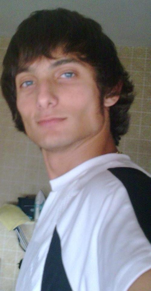 16P Pics of skinny blue eyed stud with big dick