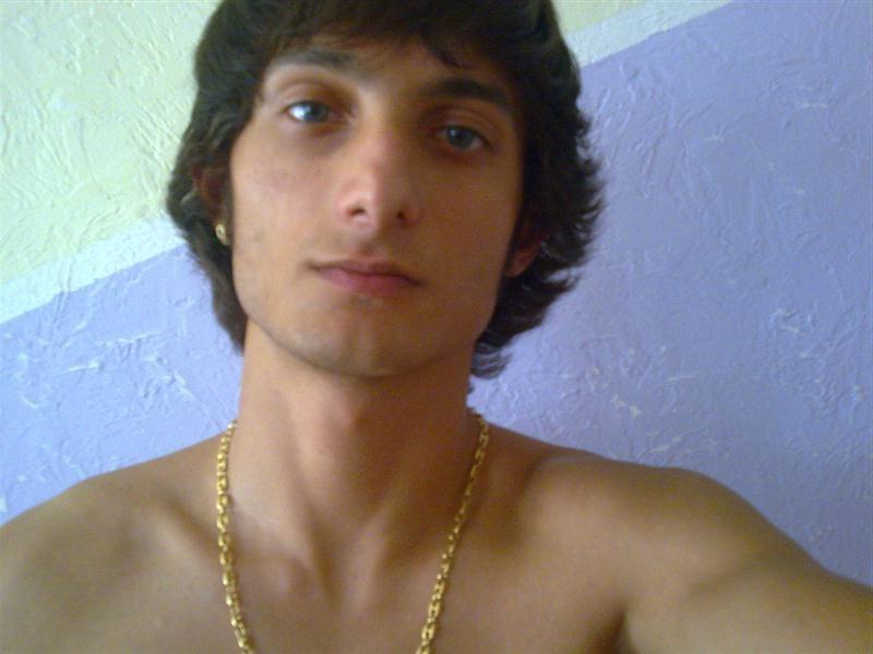 16P Pics of skinny blue eyed stud with big dick