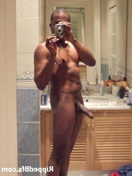 10P Big chested dude flex up his muscles in front of the camera