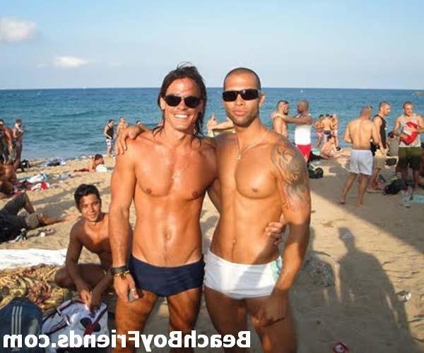 10P Hunks love being at the beach and showing their great bodies