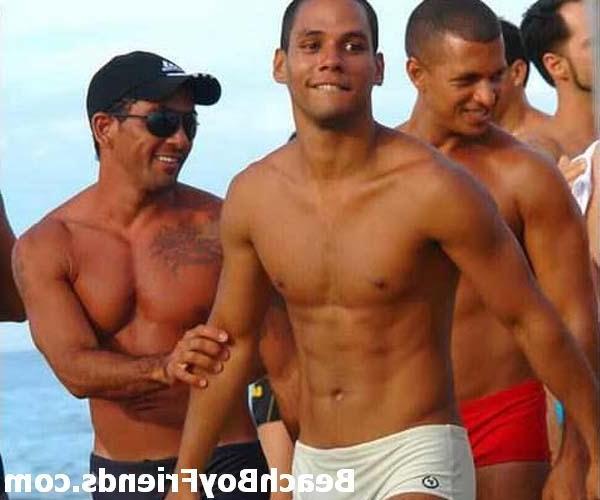 10P Hunks love being at the beach and showing their great bodies